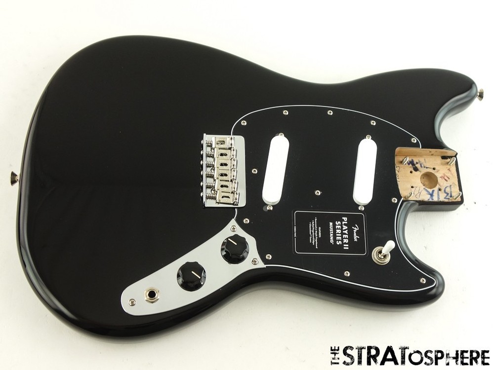 Fender Player II Mustang Series LOADED BODY, Alder Offset Shape Black.