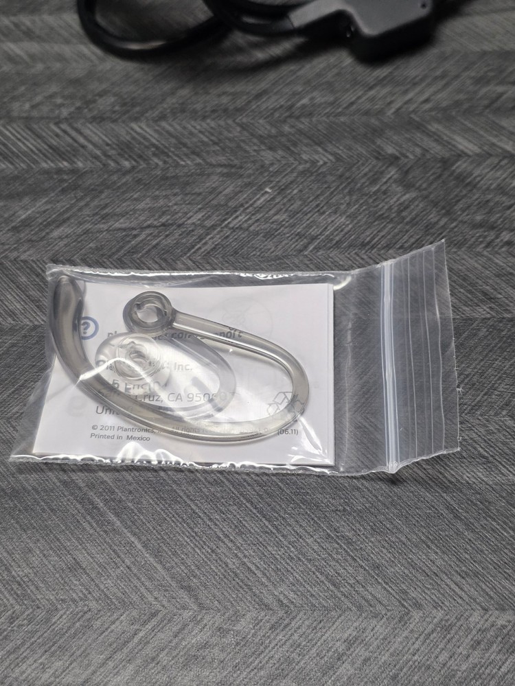 PLANTRONICS CS540 Wireless DECT Headset Black With APV-63 EHS Adapter Open Box