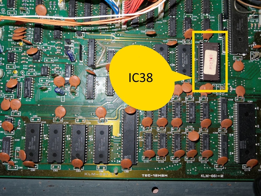 Korg DW-8000 EPROM OS 13 Upgrade with Chip Puller Tool