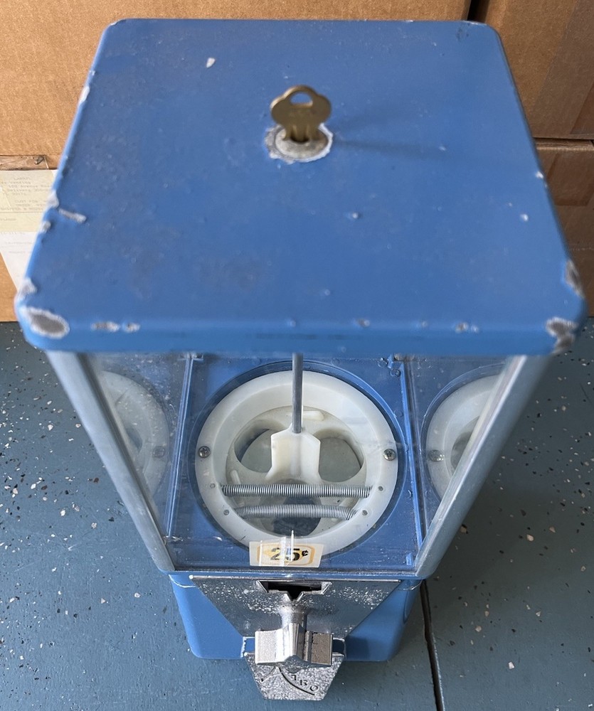 ASTRO GUMBALL MACHINE With Lock And Key