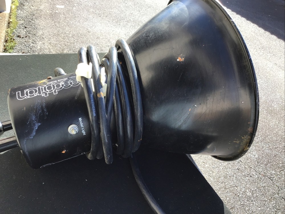 Speedotron Universal Light Unit 102