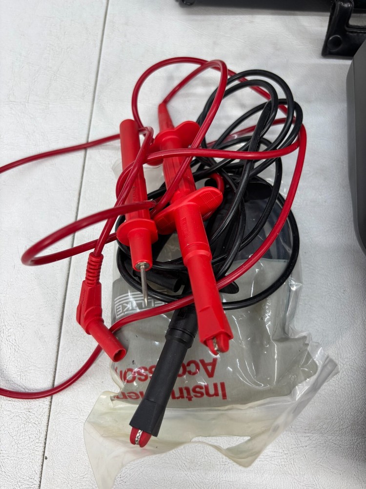 Fluke 41B Power Harmonics Analyzer Meter KIT