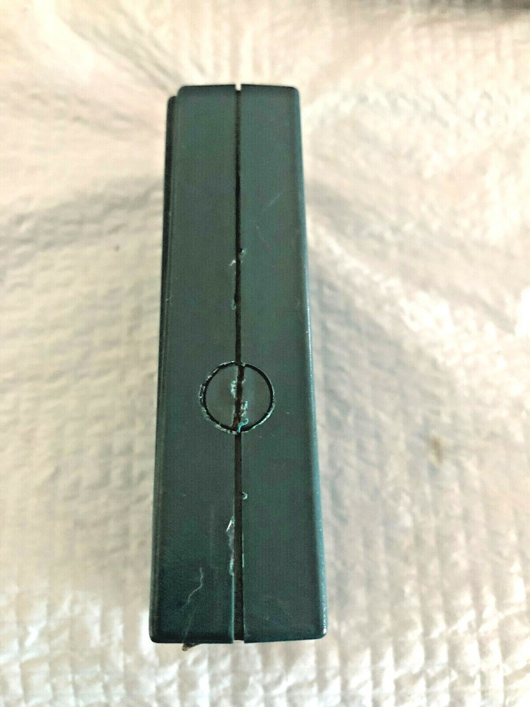 Used Castle Pocket Vibration Meter GA2002 - with marks from use. Read condition