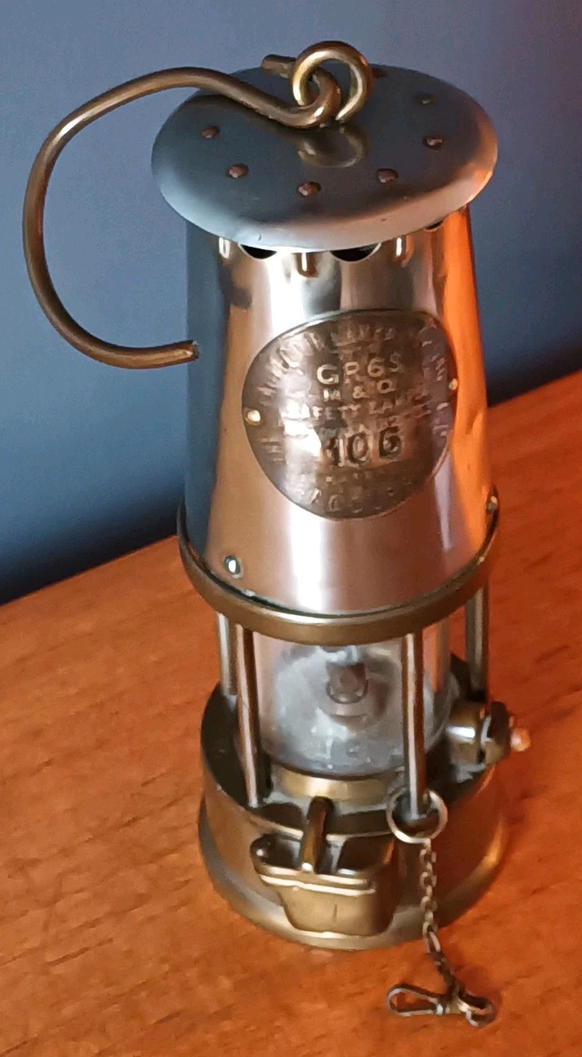 Eccles Miners Safety Lamp The Protector Lamp & Lighting Co Ltd Type GR6S B2/233