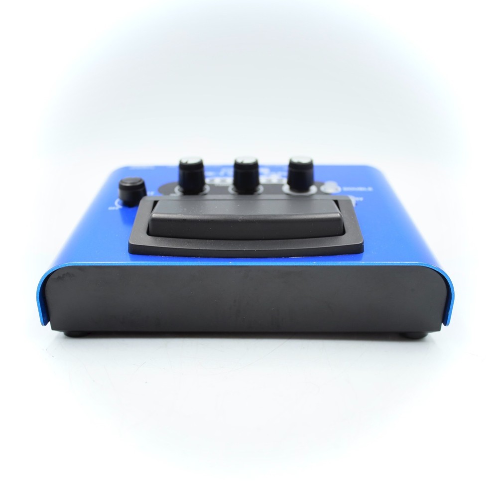 BOSS VE-1 Vocal Echo Multi-Effect Unit Vocal Effect Processor Z8G7800