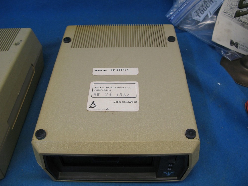2 Atari 810 Floppy Disc disk Drive & 1 Power Supply Adapter