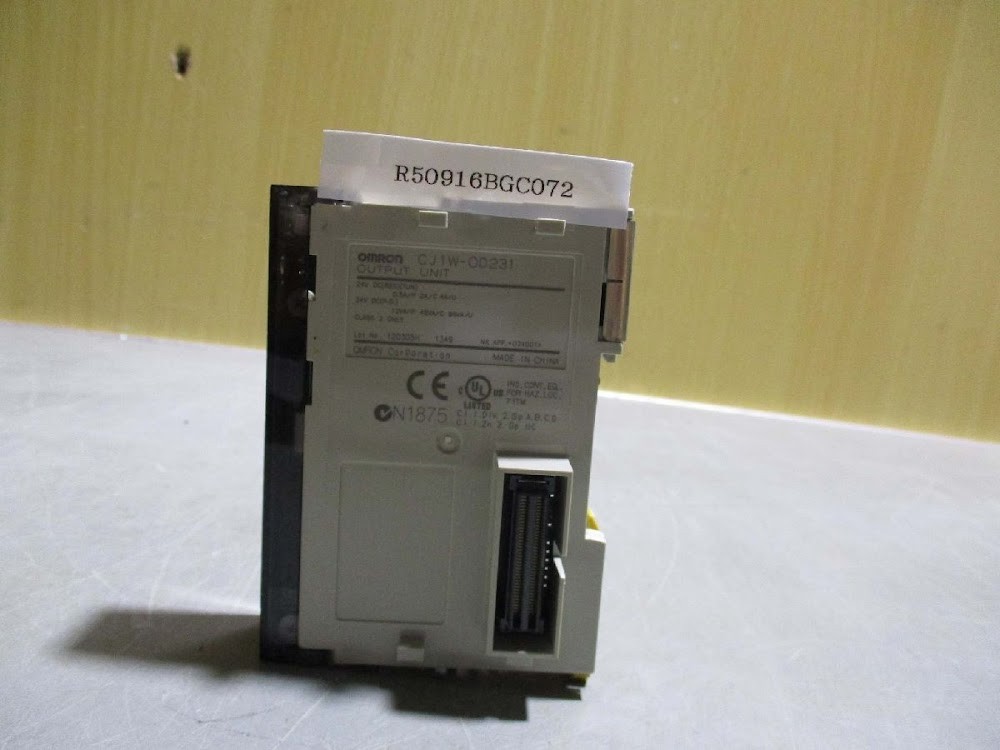 OMRON CJ1W-OD231 Output Unit PLC Module USED #2