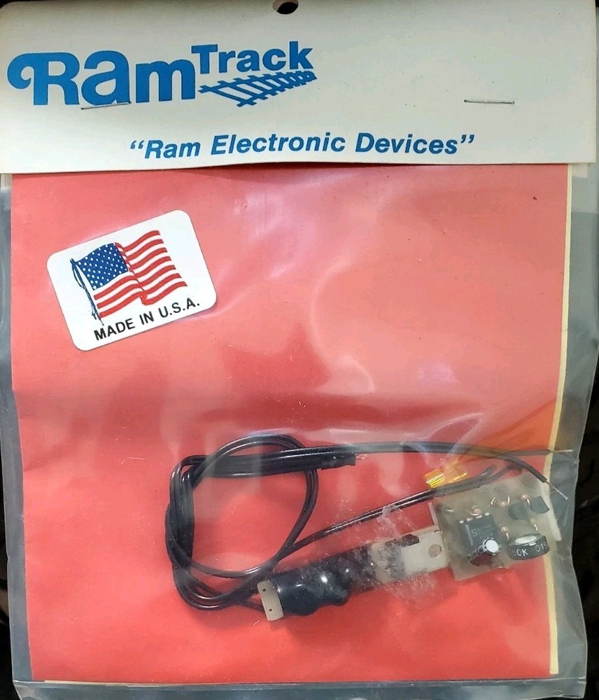 Ram Track Single Adjustment Rate Strobe Light 9 Volt
