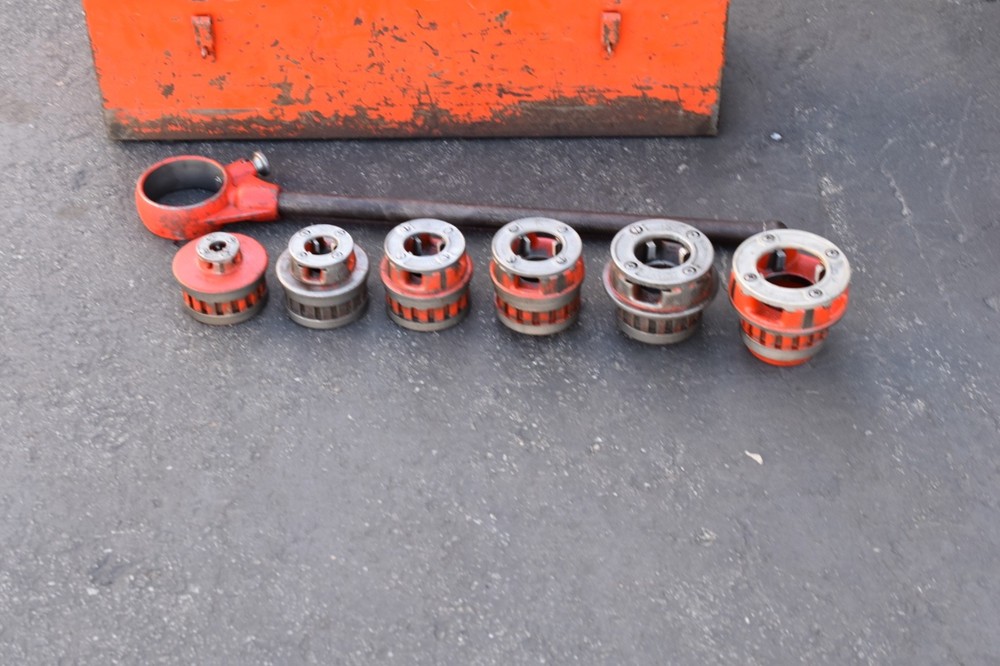 Ridgid 12-R pipe threader set new style 8pc