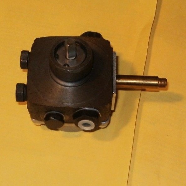 RIELLO OIL PUMP BRAND NEW REPLACEMENT