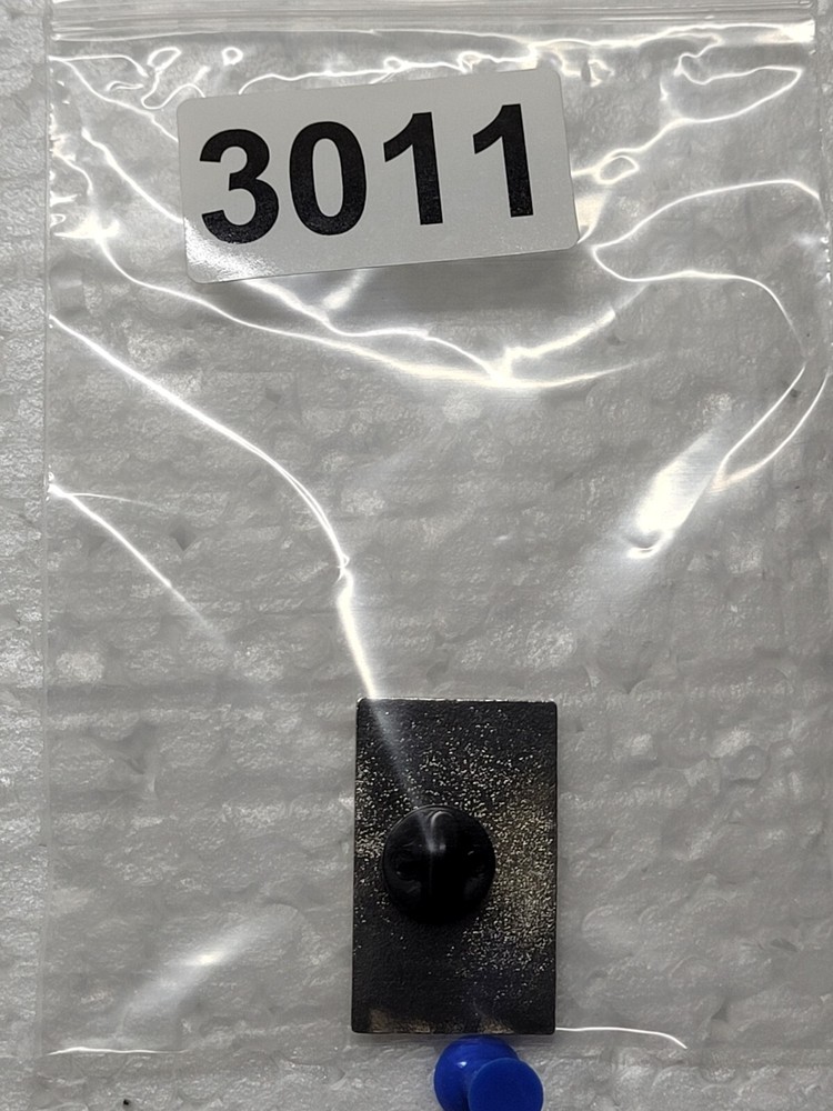 FIVE X FIVE HAT LAPEL PIN PIN BACK USED (DD3011)