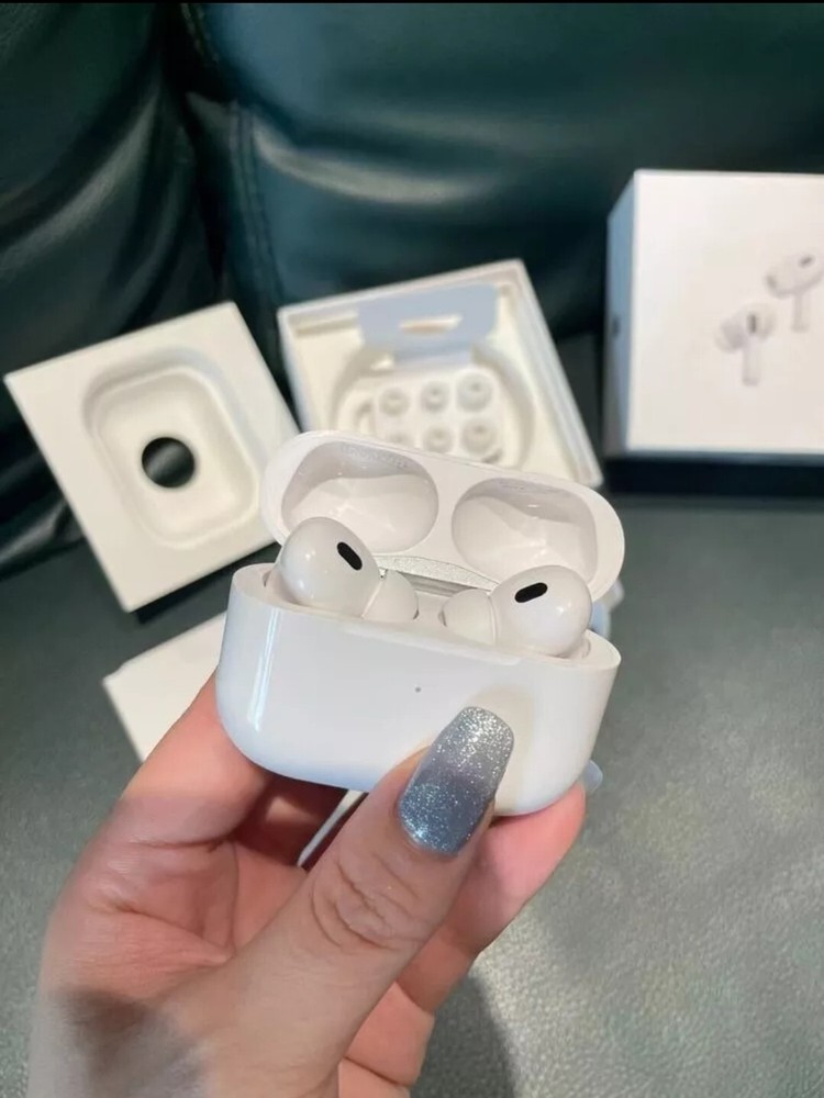 Apple iPhone Pro 2nd Generation with MagSafe Wireless Charging Case -USA