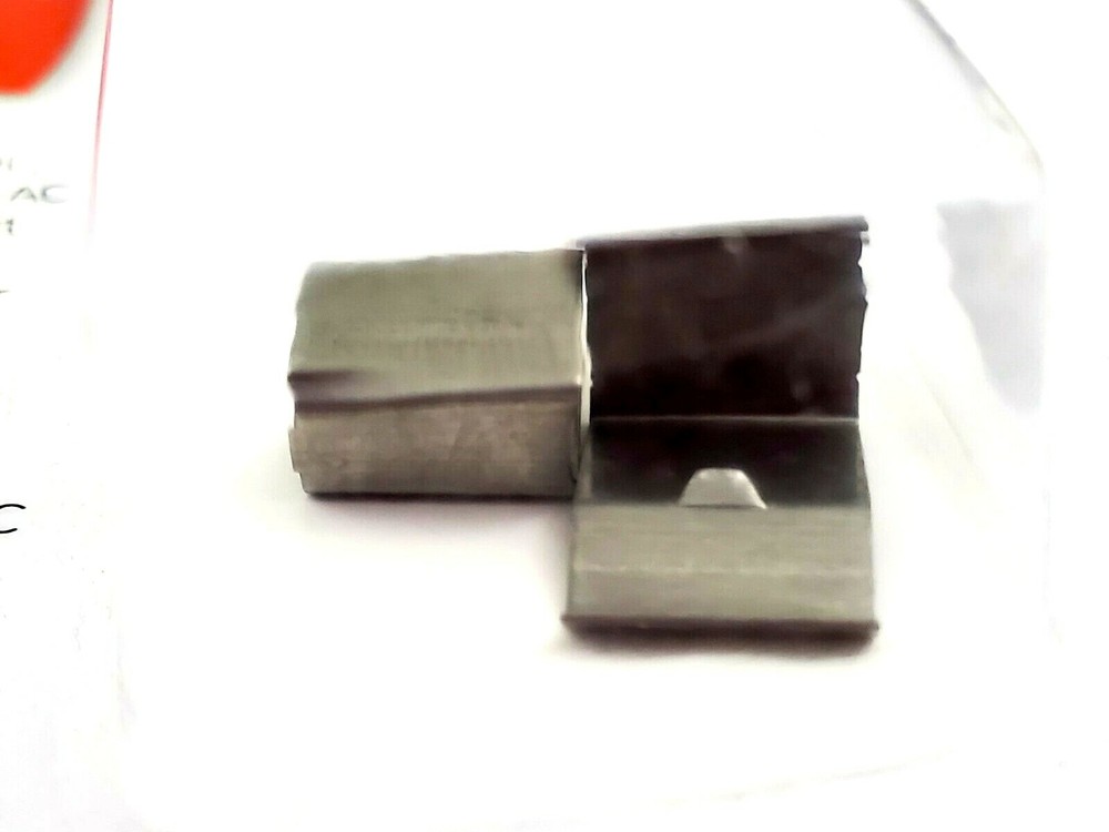 GE THL103CP Handle Locking Device Non-Padlocking For One Pole 1" THQL Breaker