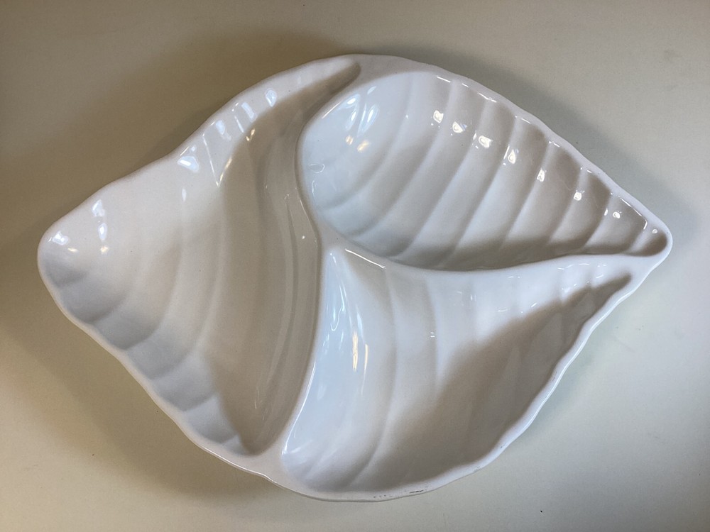 Japan White Seashell Ceramic Serving Platter 14.5" Dips Appetizers Chips Fruit