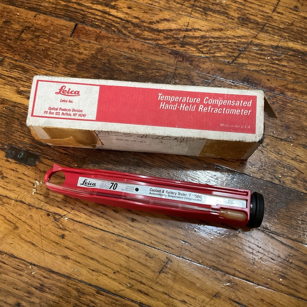 temperature compensated handheld refractometer