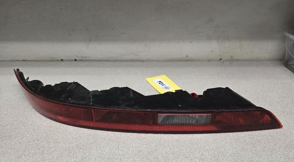 80A-945-070-C Audi Q5 Right Rear reverse/tail light assembly