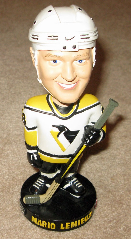 Mario Lemieux Bobble Head Penguins  2001