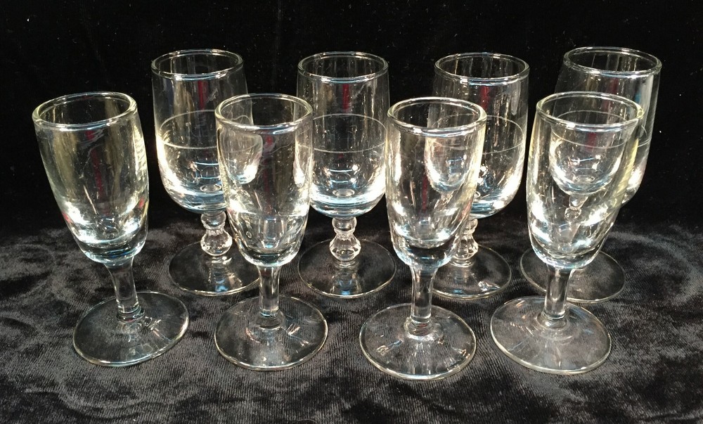 2 Different Sets of 4 Cordial Glassware