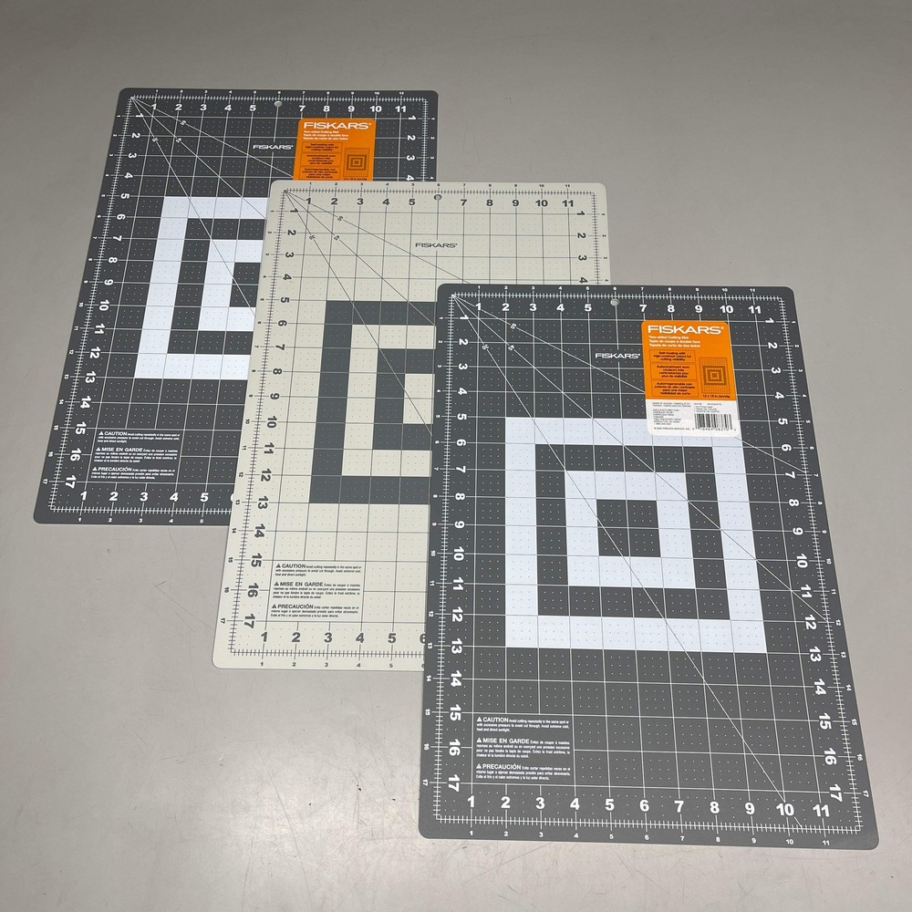 FISKARS (3 PACK) 12 x 18in Double Sided Cutting Mat