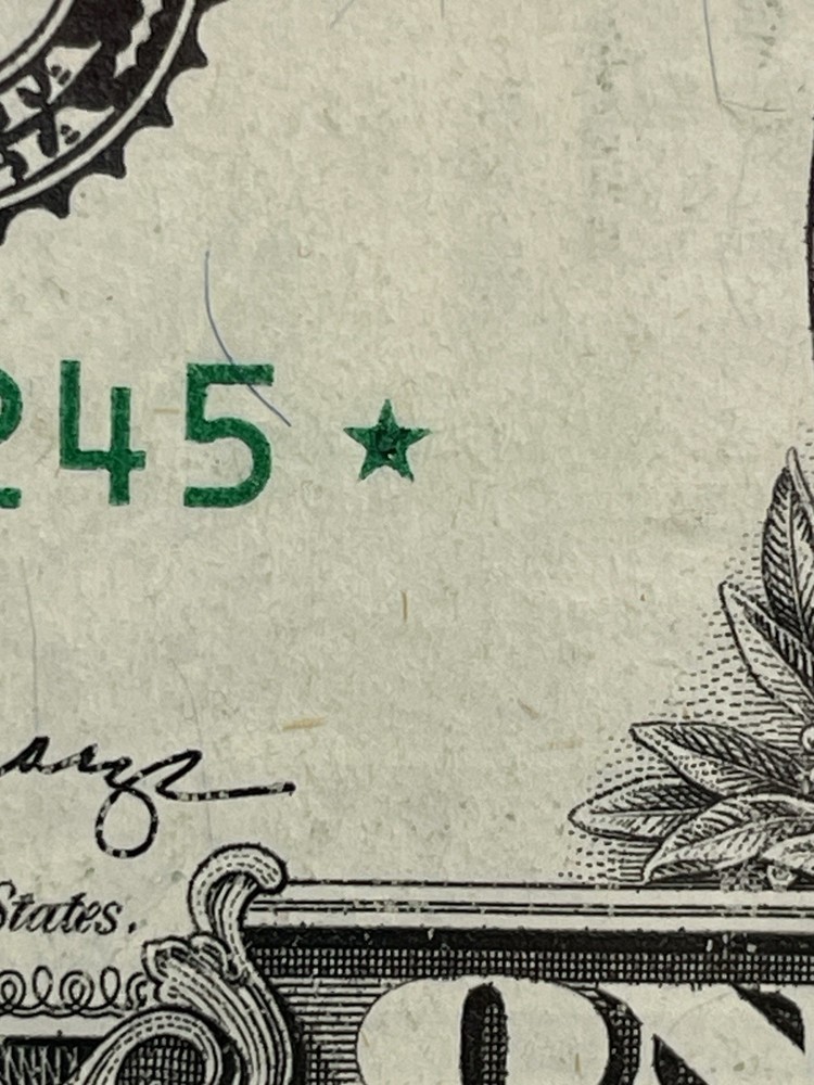 ERROR - SOLID OVER-INKED STAR ⭐️ Note $1 Nice Condition 💵Series 2017A F/W Print