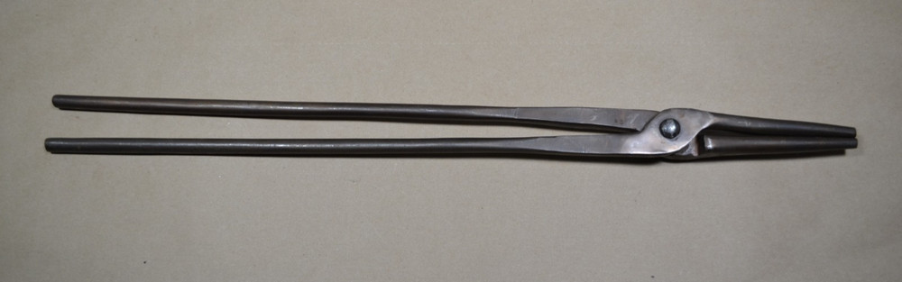 CENTUAR FORGE - 4# SCROLLING TONGS - - 21" LONG