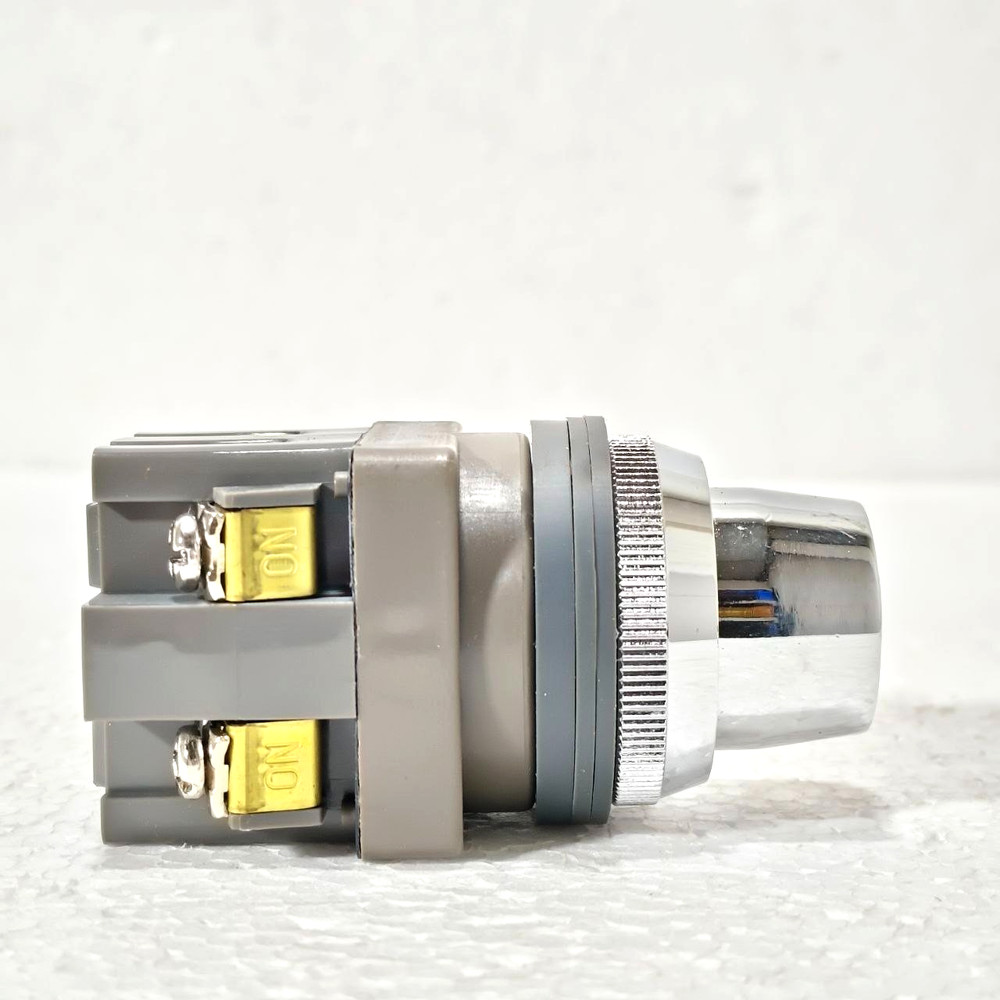 IDEC SELECTOR SWITCH ASN3K11 NEW