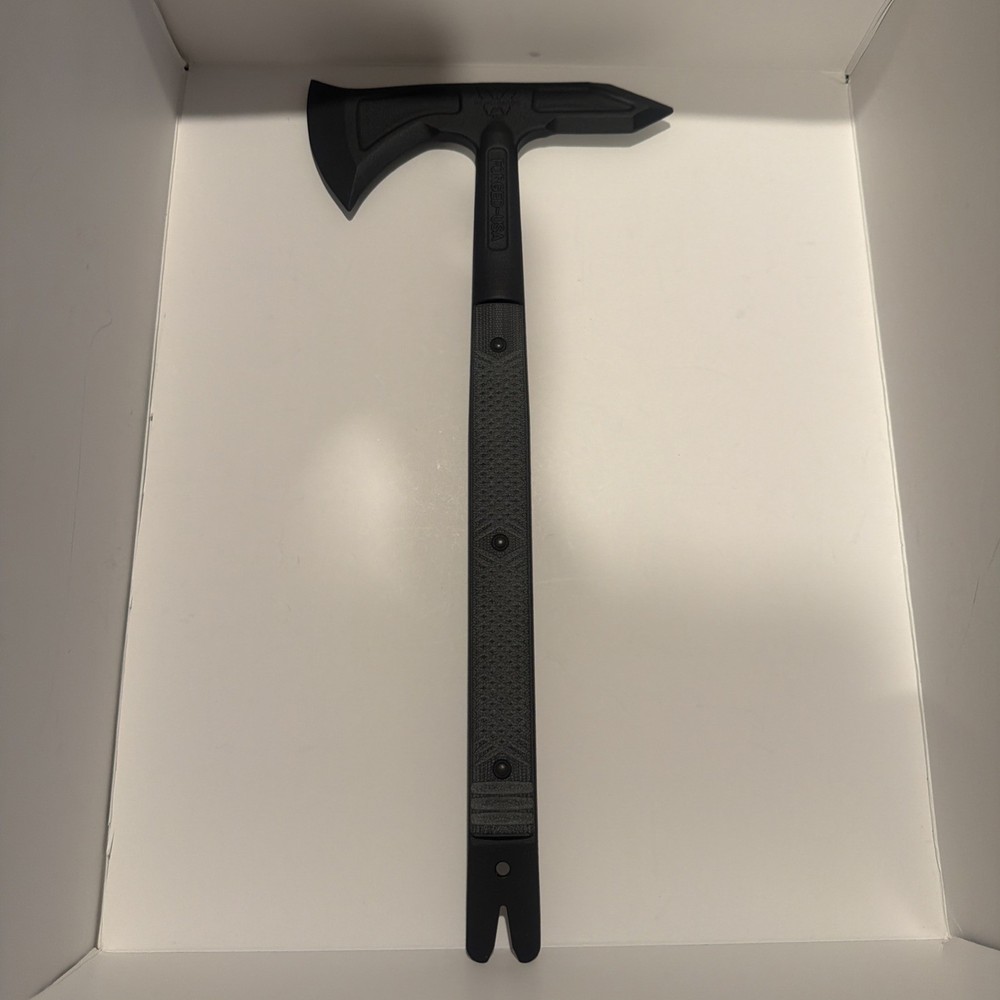 BENCHMADE TACTICAL TOMAHAWK MODEL 172BKF NEW WITH PACKAGING