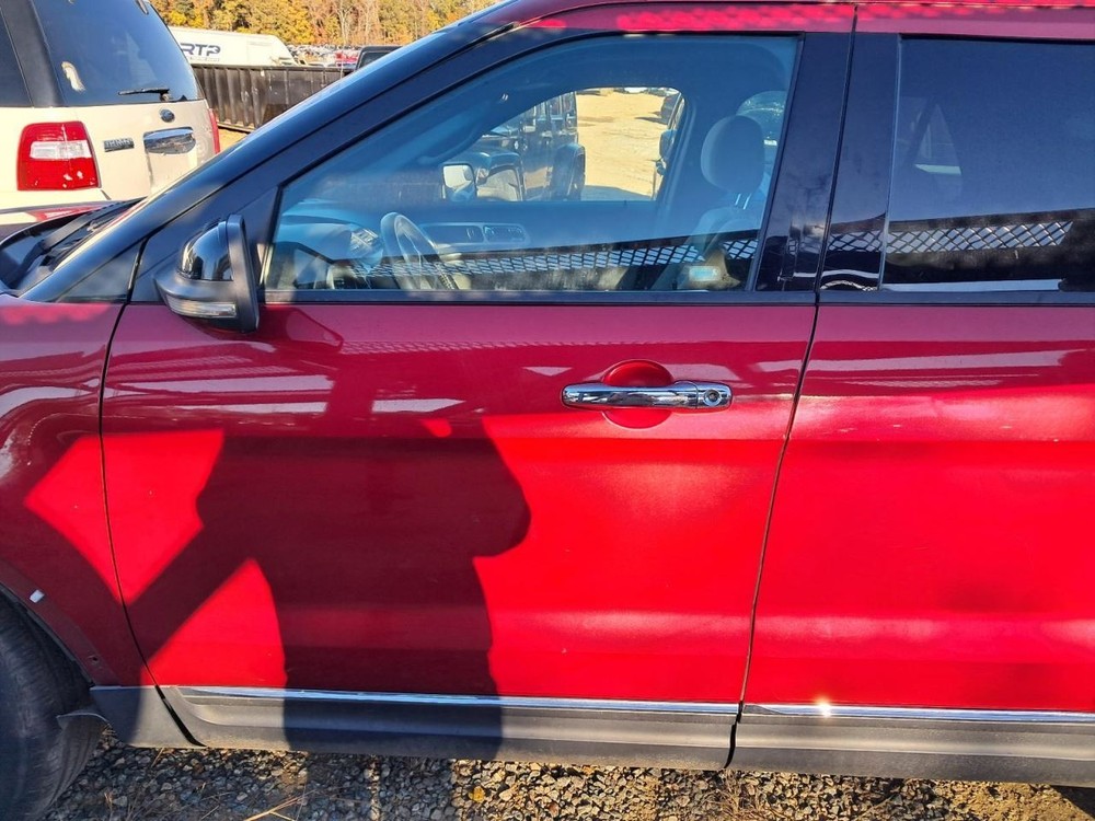 EXPLORER 2012 Glove Box 4854484