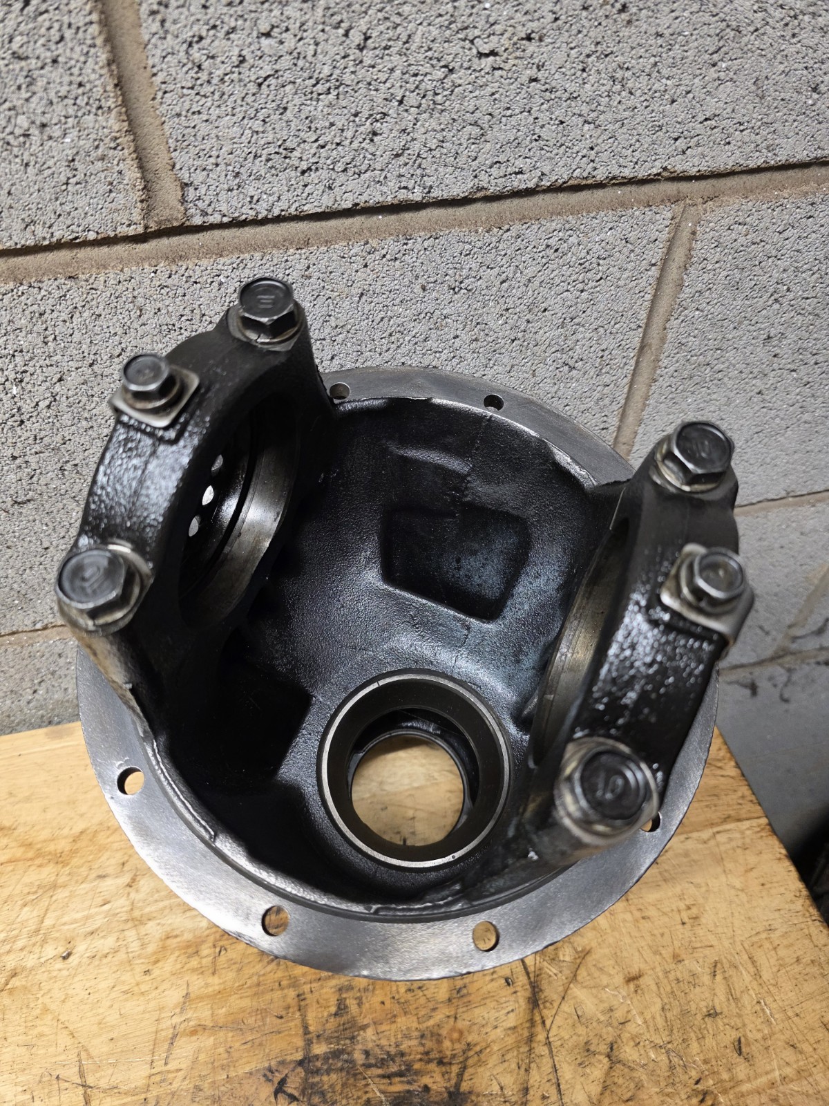 ✅️95-04 Tacoma 79-95 Toyota Pickup 7.5" Axle Carrier Housing differential Previa