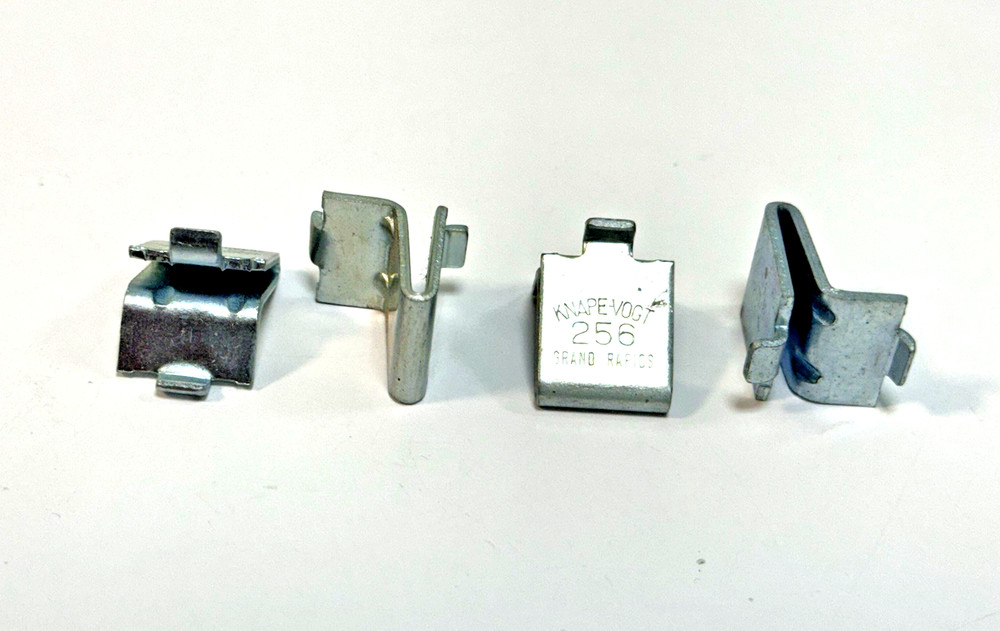 Zinc Knape & Vogt 256 Adjustable Steel Pilaster Shelf Support Clips • Pkg-4