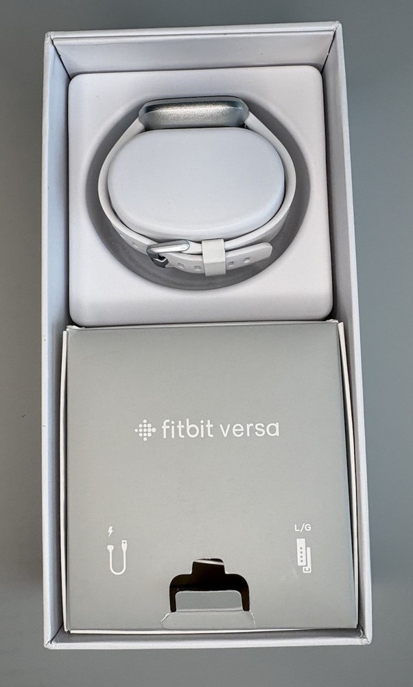 Fitbit Versa Smart Watch Lite Edition - white Open Box (Read)