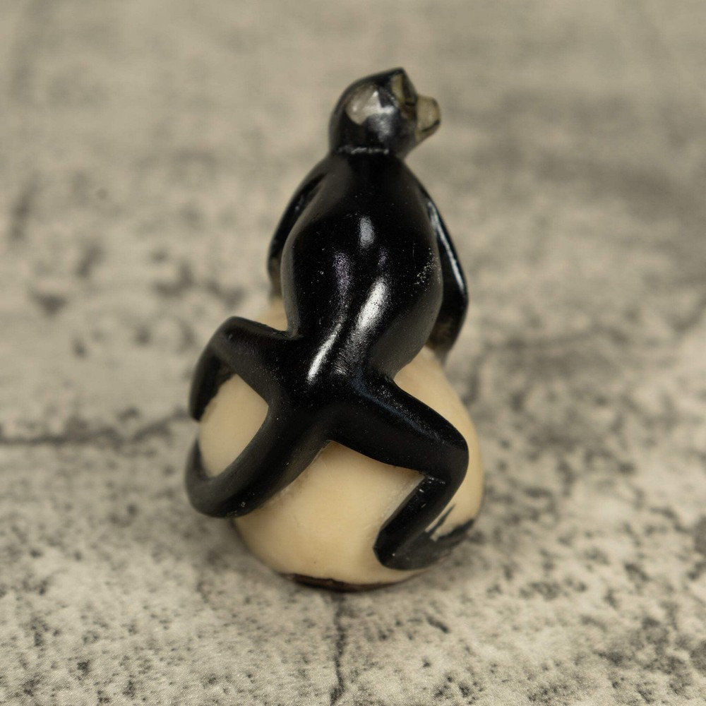 Rainforest Howler Monkey Tagua Carving