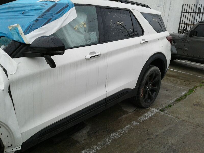 Camera/Projector Camera Windshield Mounted Above Mirror Fits 20 EXPLORER 117051