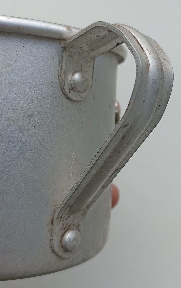 Military mug. With inscriptions.