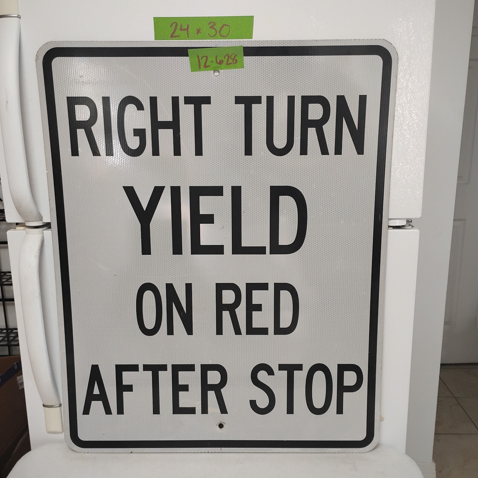 Road Traffic Street Sign Authentic Right Turn Yield on Red  30"X24" 12-628