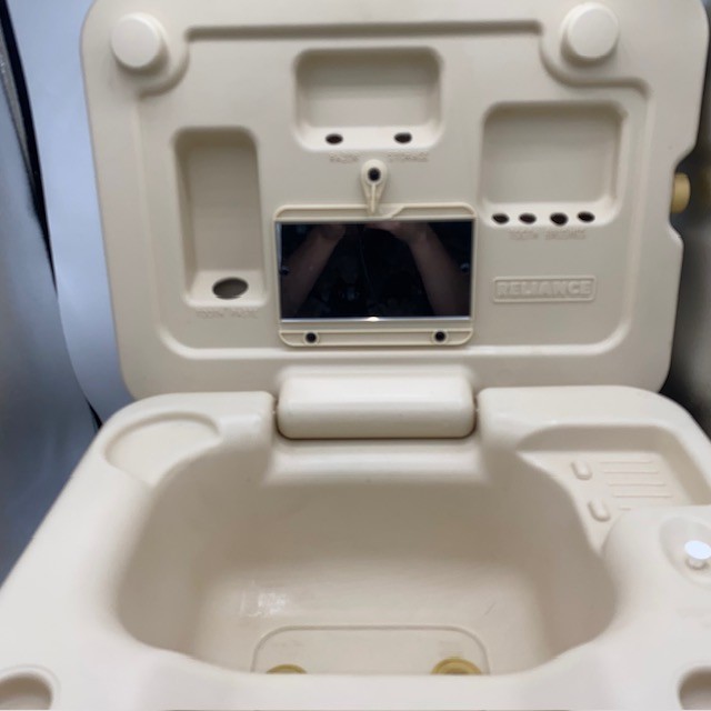 Vintage Reliance Wash N Go 3 Gallon Portable Sink & Organizer Tent RV Camping