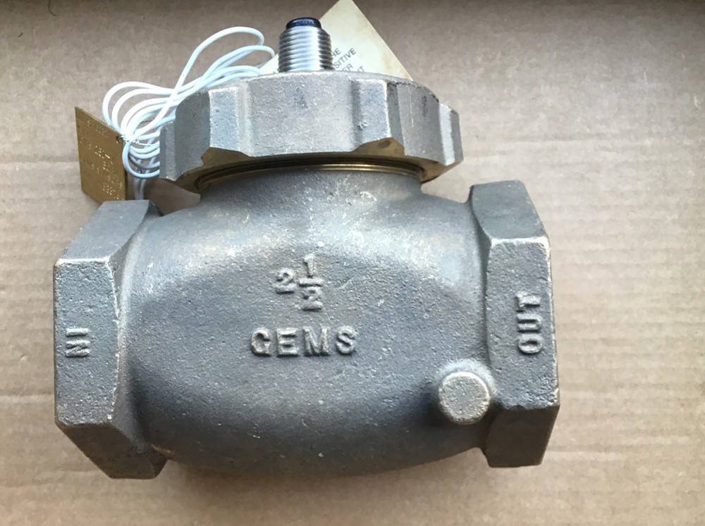Gems Shuttle Type Flow Switch 53378    FS-250/U