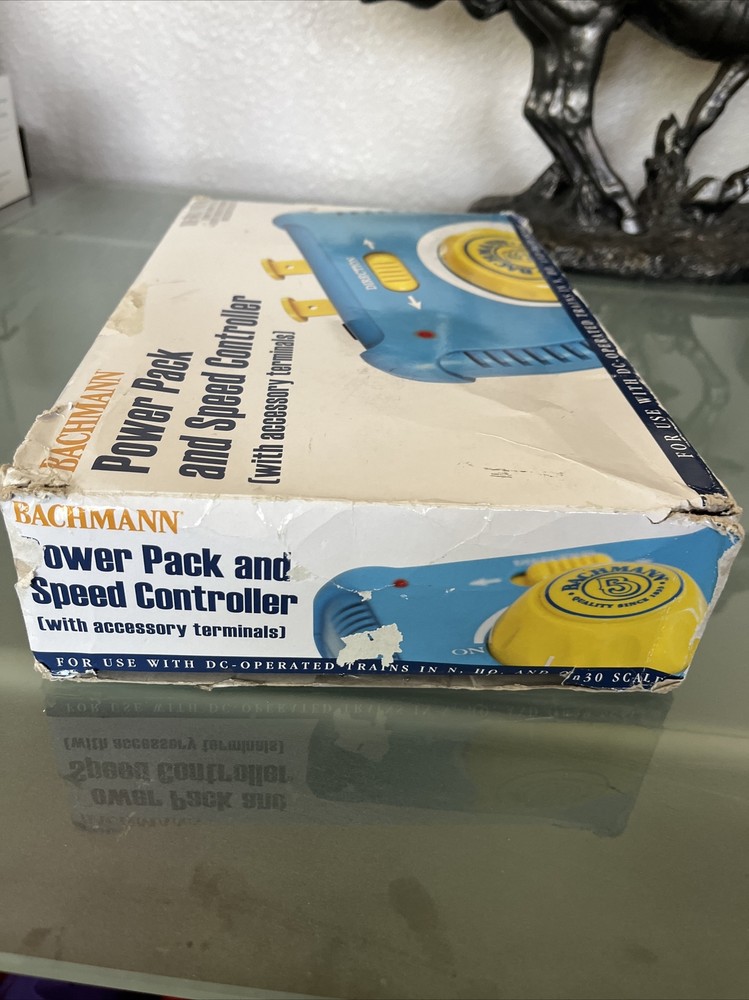 Bachmann Blue Power Pack and Speed Controller with AC Accessory Terminals