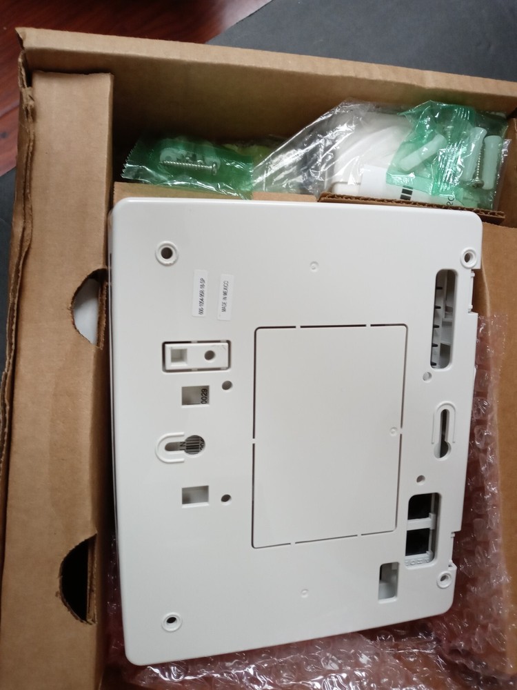 Simon Self Contained Wireless Security System XTi-5 Version 2 80-632-3N-XT5-2