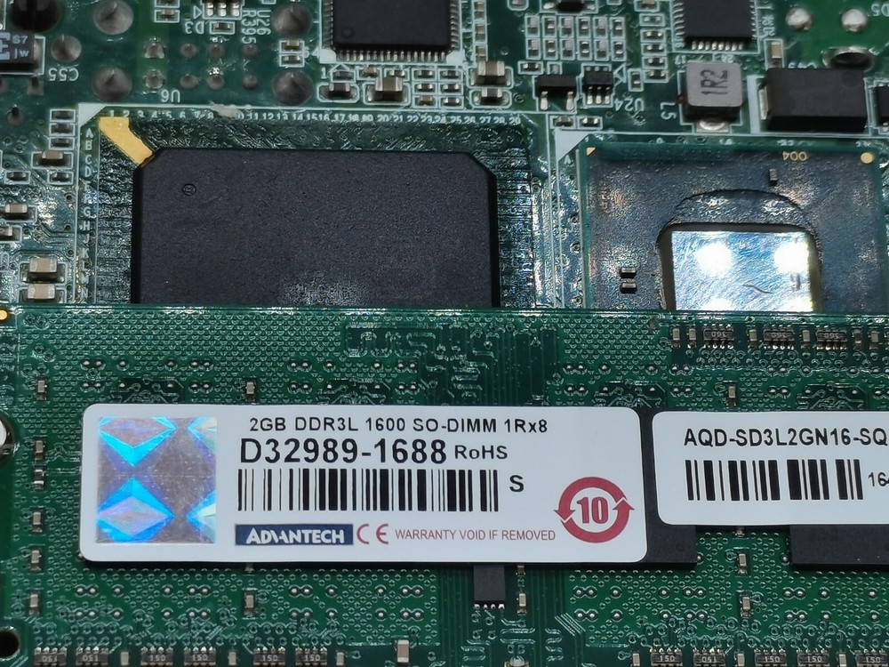 ADVANTECH MIO-2260 96S2260003E MAINBOARD