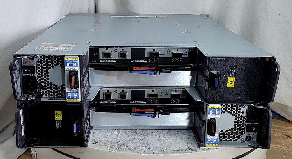 NETAPP NAJ-0801 24-Bay Hard Disk NAS Array SEE NOTES