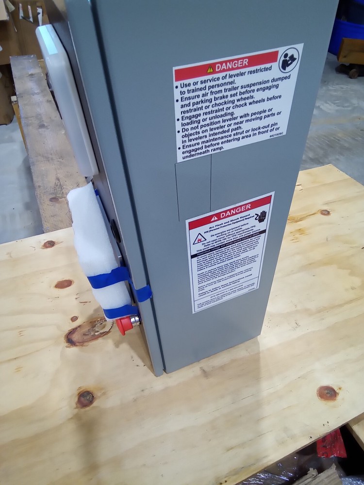 Kelley Digital Master Control Loading and Unloading Dock Panel P/N 4F02397