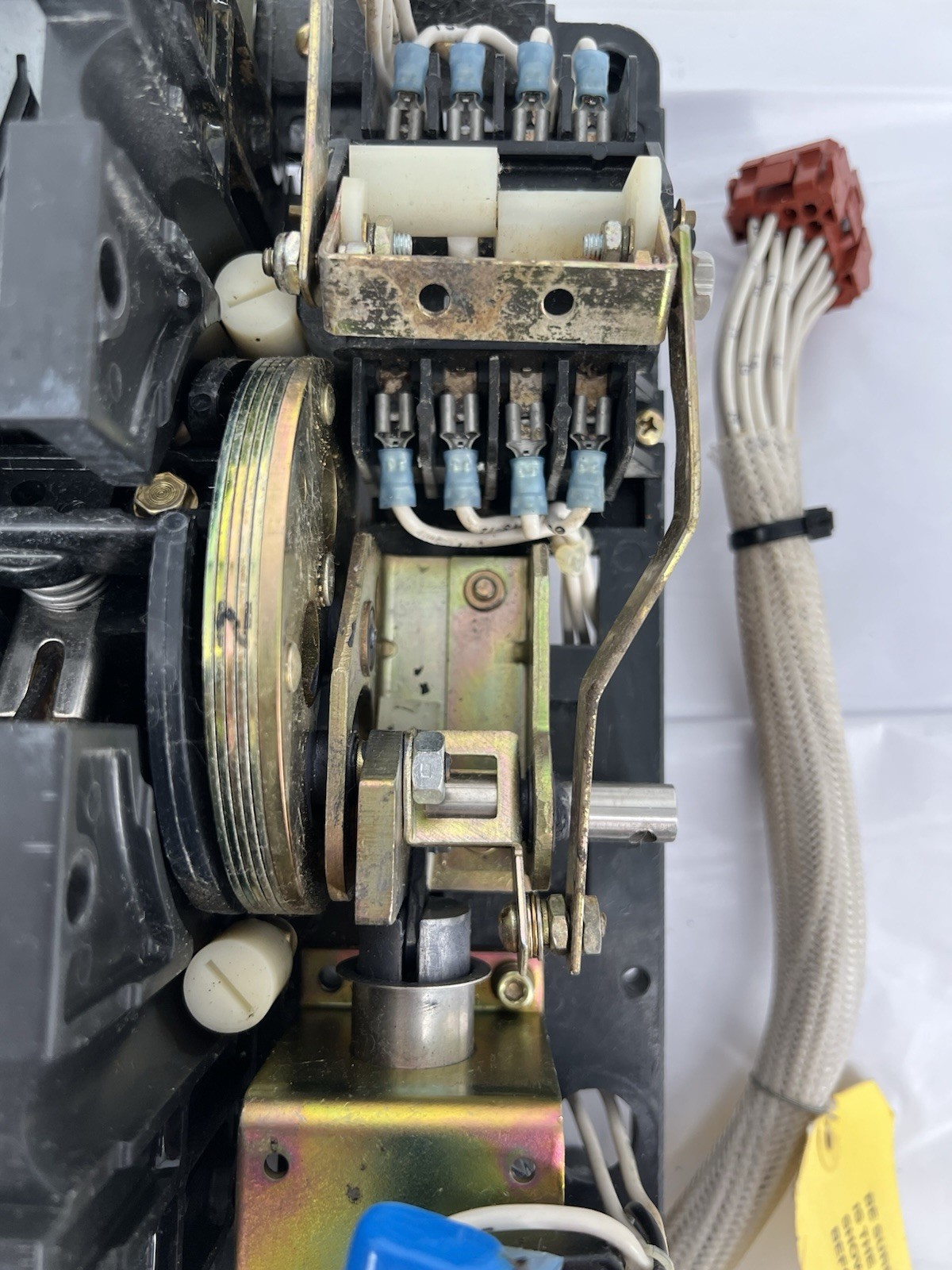 Asco 300 Series Automatic Transfer Switch, 3P, 22-35A, 3Ø, 480-600V, For Motors