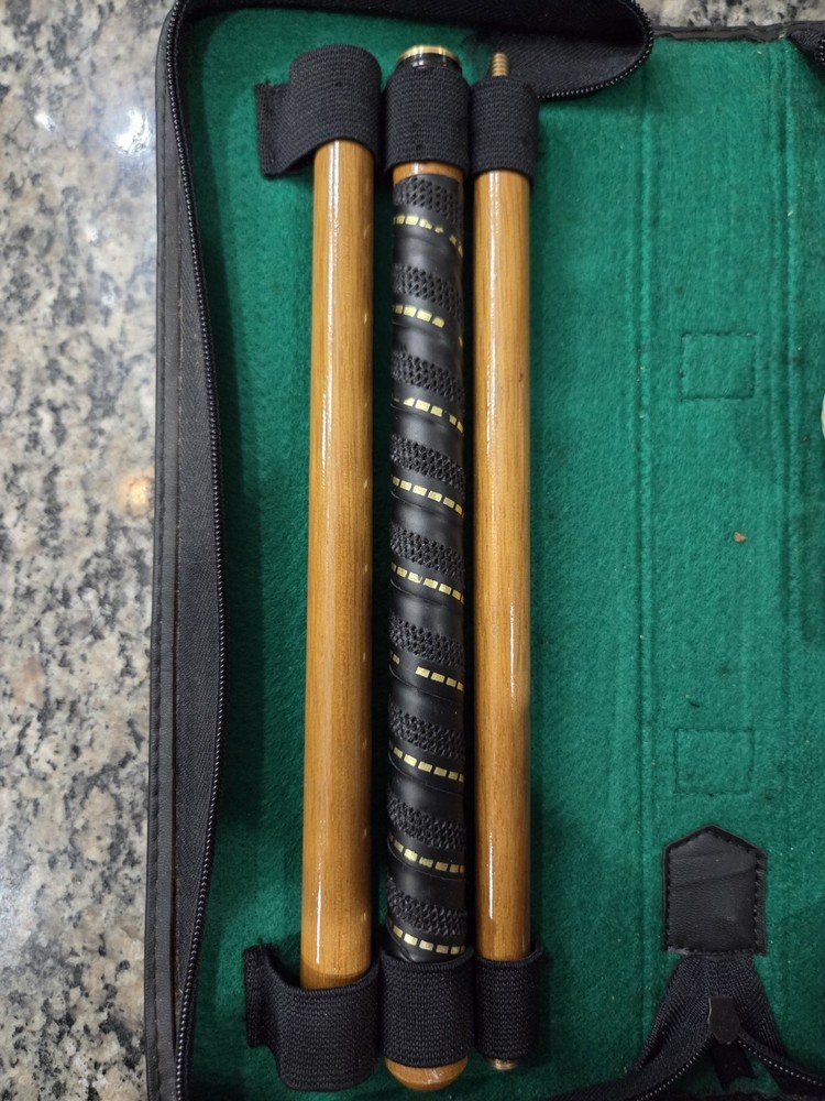 Executive travel golf putting set