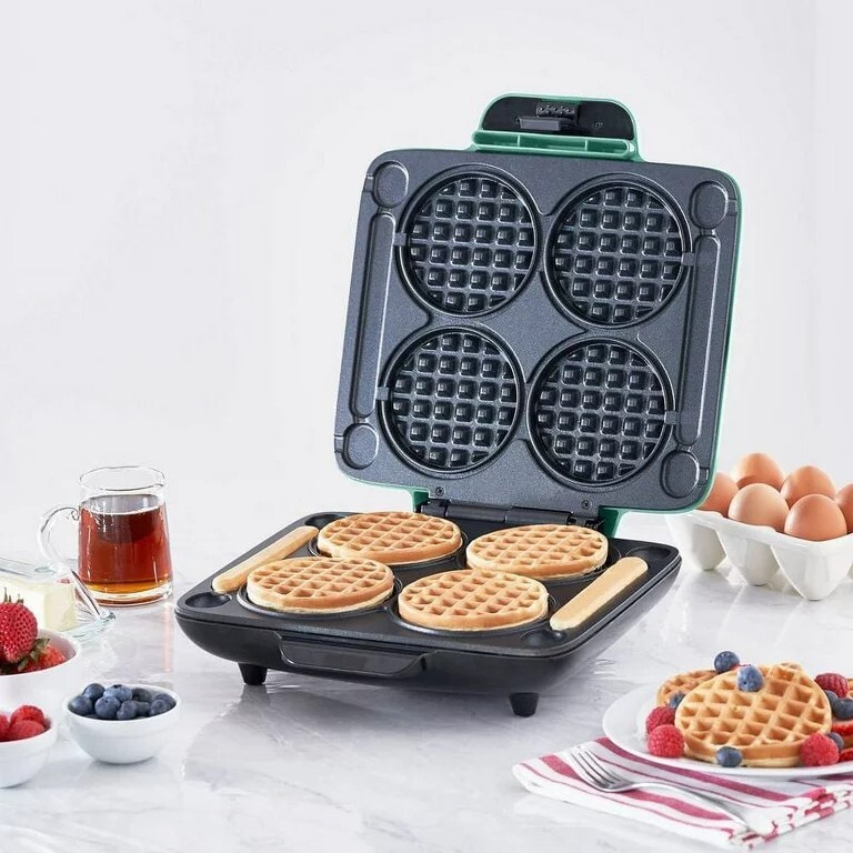 Dash Multi Mini Waffle Maker: 4 Mini Waffles