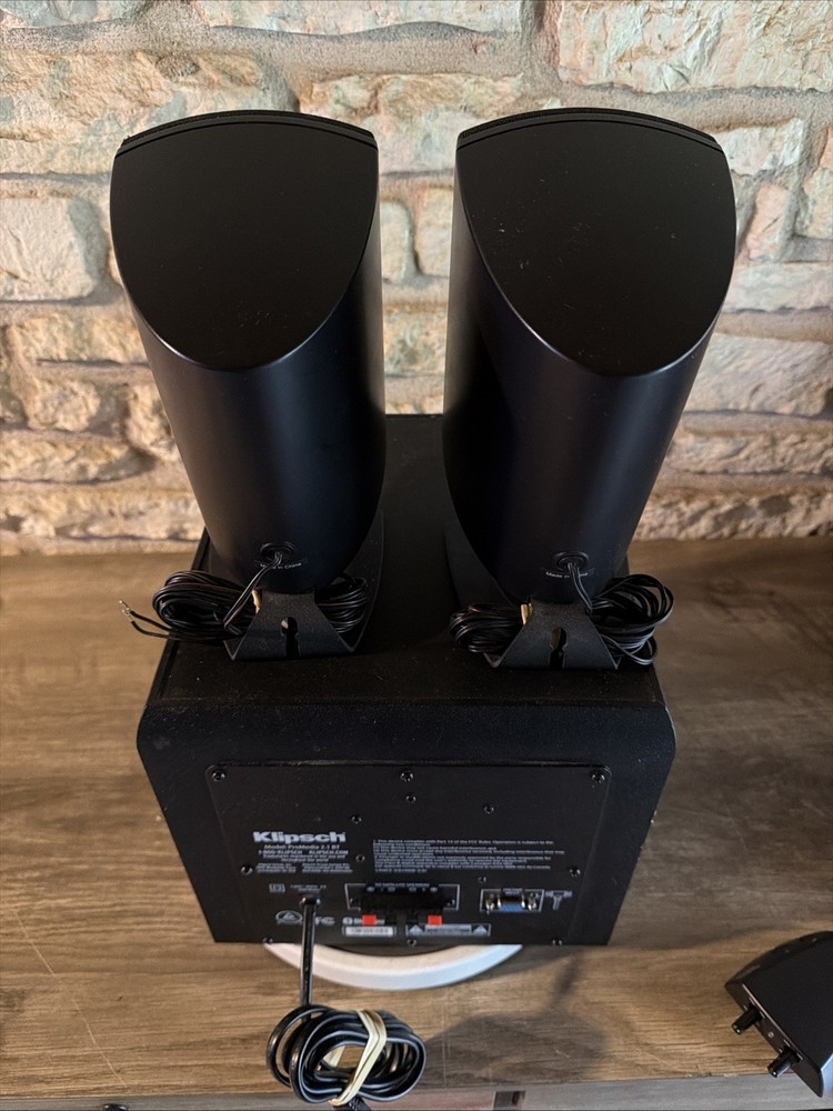 Klipsch ProMedia 2.1 THX® Bluetooth Certified Computer Speaker System. Video!