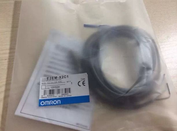 1PCS OMRON E2EM-X2C1 new for Proximity Sensor E2EMX2C1 Fast shipping