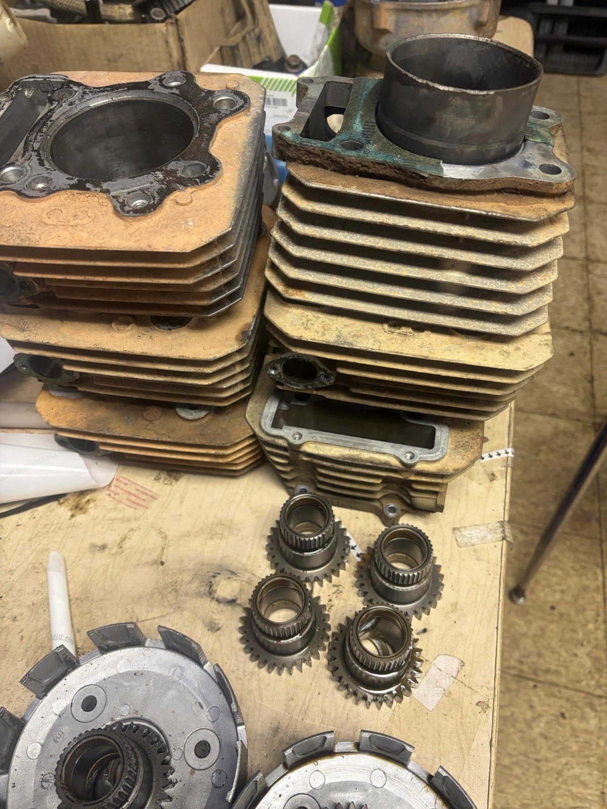 Fourtrax 300 Cylinders