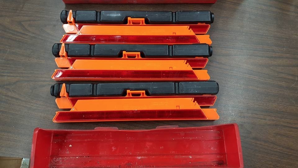 STRATO FLARE 219 WARNING TRIANGLE FLARE KIT W339