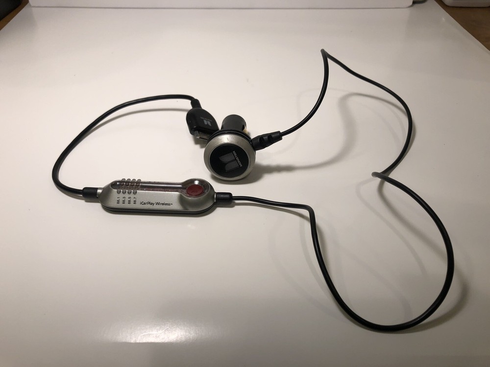 Monster Cable iCarPlay Wireless for iPod / iPhone 30-Pin